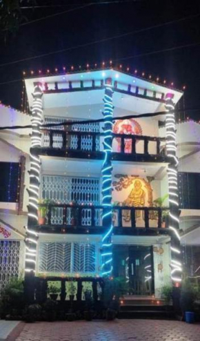 Dui Kanya Henshel Ghar BOLPUR SANTINIKETAN